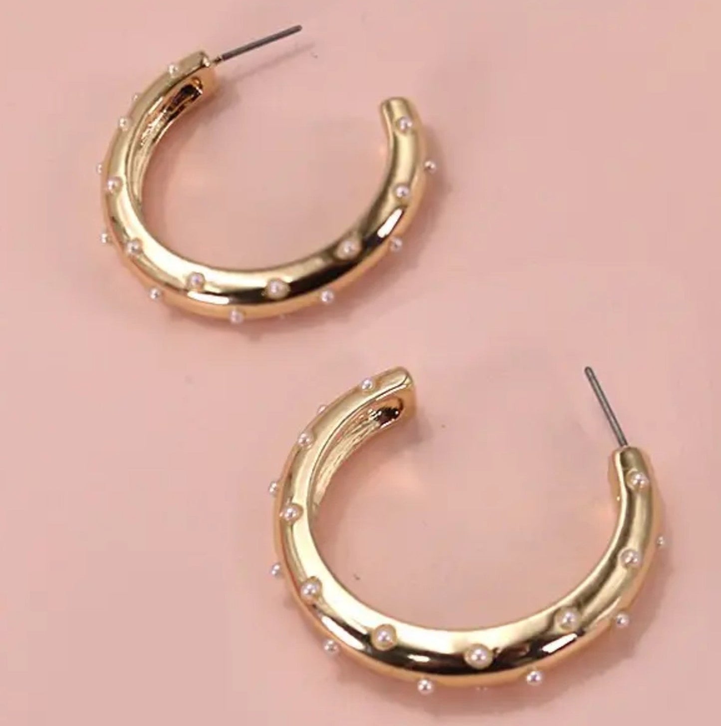 Pearl studded Hoop Earrings