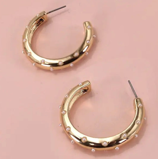 Pearl studded Hoop Earrings